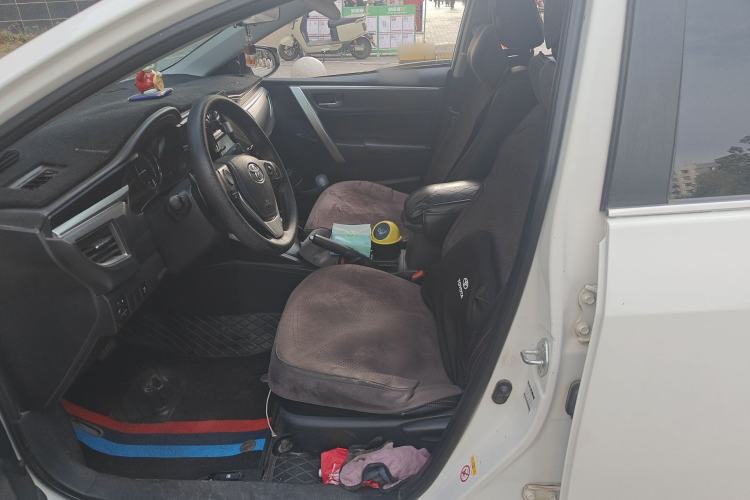 Used Toyota Corolla 2016 Dual-Engine 1.8L E-CVT Leading Edition Left Front Seat