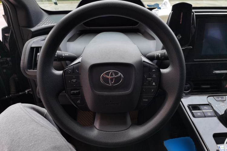Used Toyota FAW bZ4X 2022 Two-Wheel-Drive Elite JOY Edition Steering Wheel