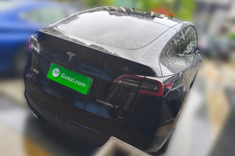 Used Tesla Model Y 2023 Rear-Wheel-Drive Version
