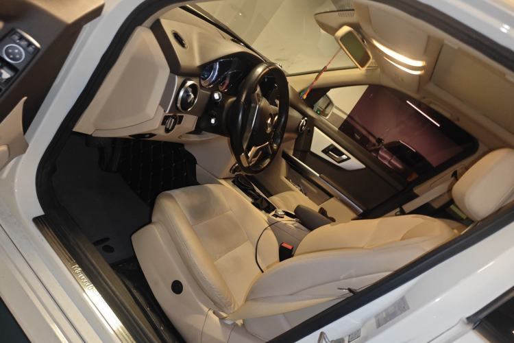 Used Mercedes-Benz GLK-Class 2015 GLK 260 4MATIC Fashion Edition Ultimate Version
