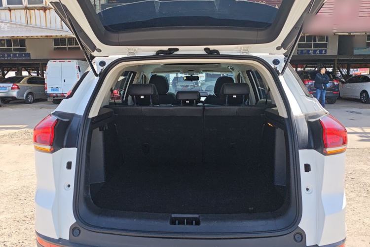 Used Geely Auto Emgrand X7 Sport 2020 1.8TD DCT Smart Connect PRO Trunk