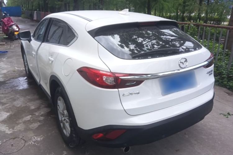 Used Mazda CX-4 2018 2.0L Automatic Two-Wheel Drive Blue Sky Dynamic Version China VI Standard
