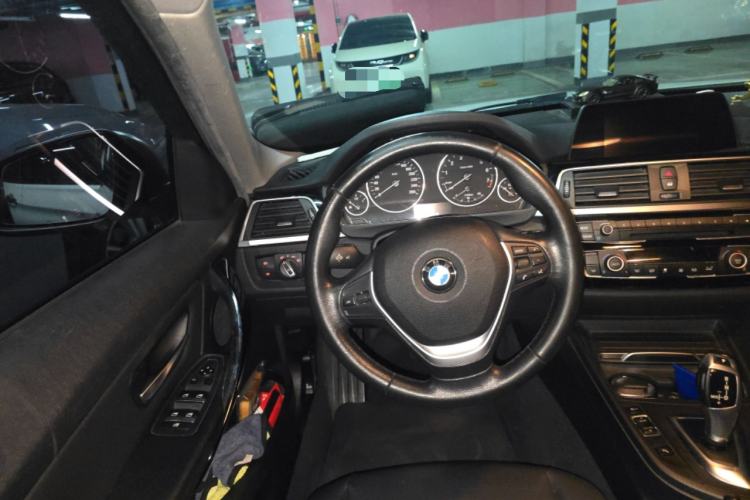 Used BMW 3 Series 2016 320i Fashion Model
