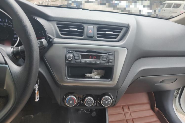 Used Kia K2 2015 Sedan 1.4L MT GLS Audio And AC Panel
