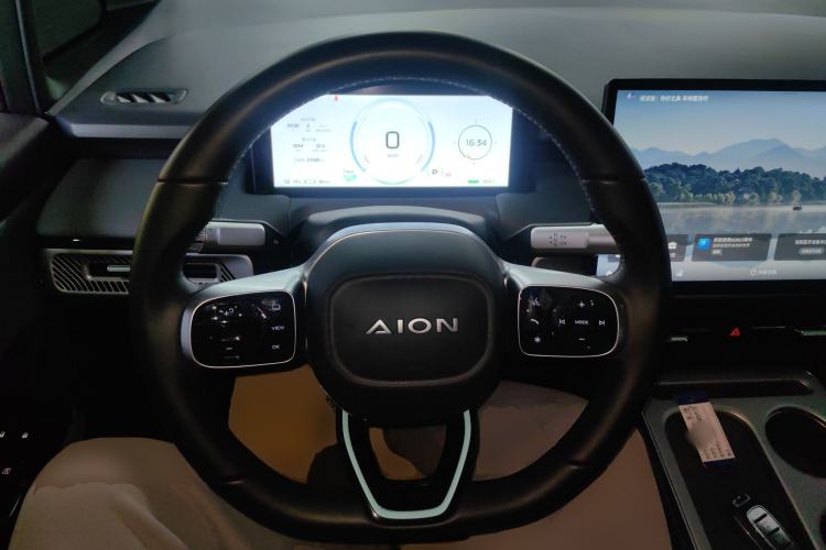 Used AION Y 2024 Younger