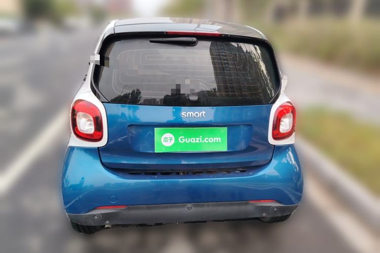 Used smart fortwo 2019 0.9T 66kW Hardtop Wind Power Edition China VI
