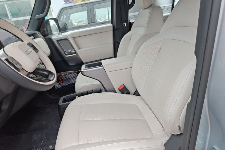 Used iCAR V23 2025 501 Four-Wheel Drive Intelligent Driving Version Left Front Seat