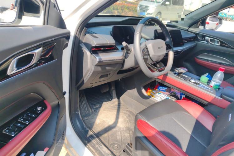 Used Oshan Z6 2023 Blue Whale 1.5T DCT Smart Luxury Model
