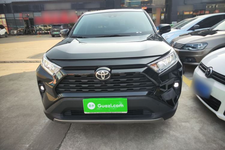 Used Toyota RAV4 2023 2.0L CVT Two-Wheel Drive Fashion Edition