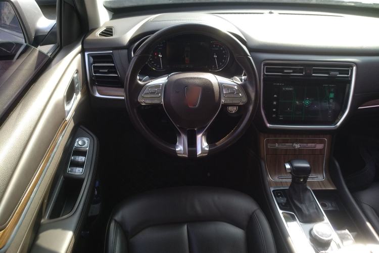 Used Roewe RX8 2018 30T Smart Connectivity Four-Wheel Drive Flagship Edition