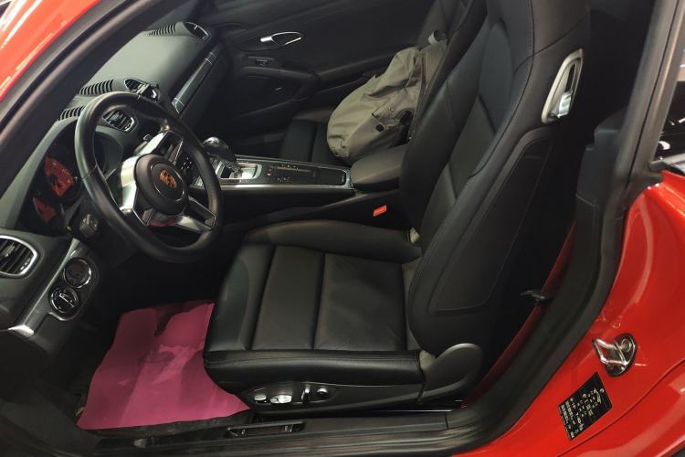 Used Porsche 718 2018 Cayman 2.0T
