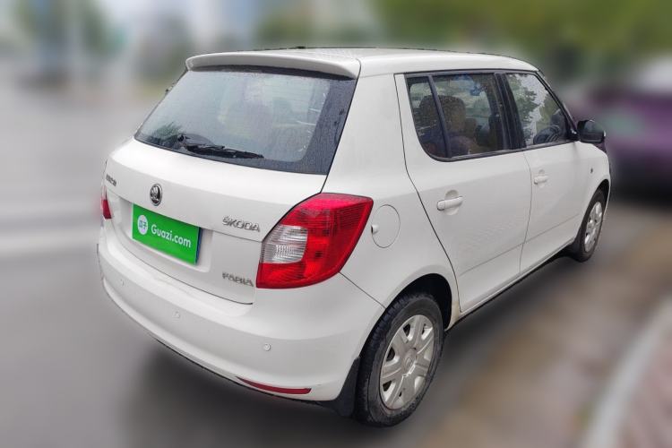 Used Skoda Fabia 2014 1.4L Automatic Crystal Edition
