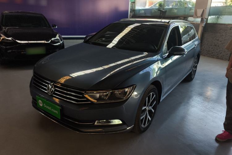 Used Volkswagen Variant 2018 380TSI Two-Wheel Drive Comfort Edition