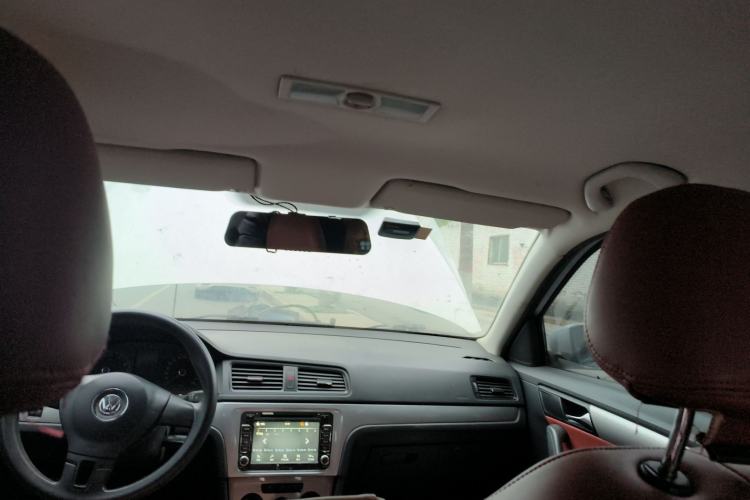 Used Volkswagen Lavida 2013 1.6L Manual Fashion Edition