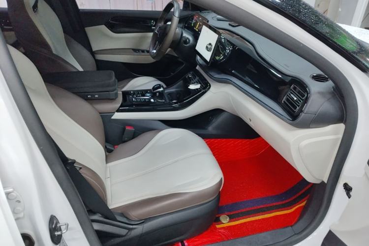 Used BYD Qin PLUS 2024 HONOR Edition DM-i 55KM Leading Model
