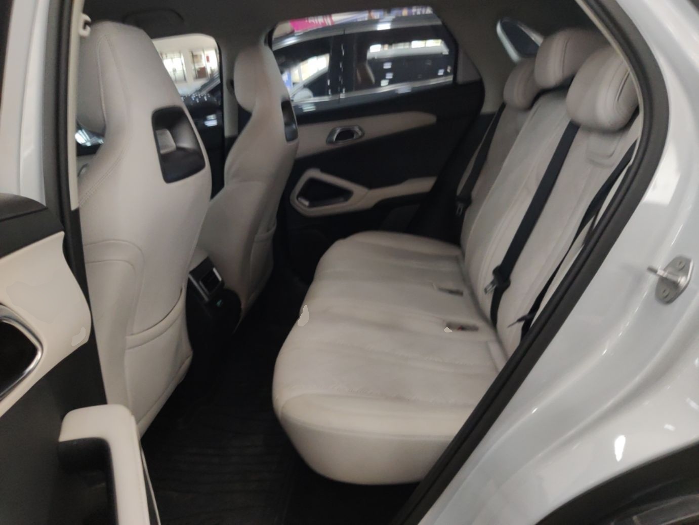 BYD Yuan UP 2025 Model 301KM Leading Version — снимка 20