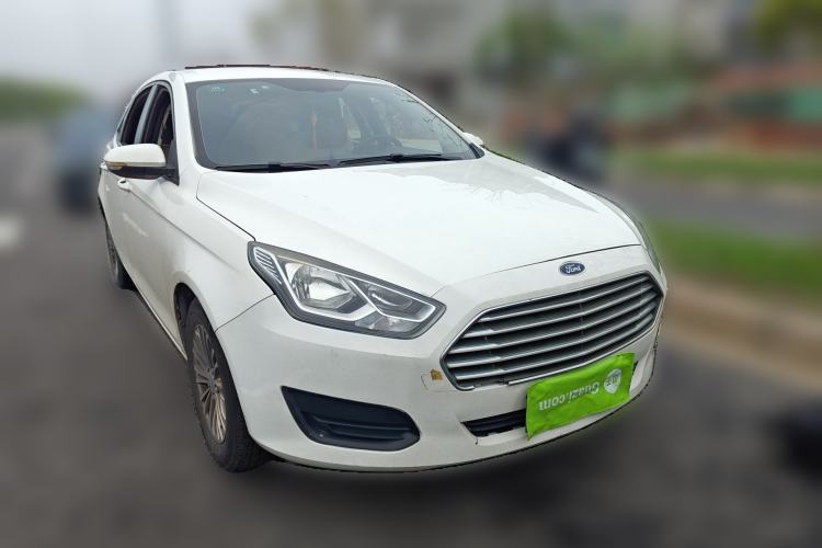 Used Ford Escort 2017 Revised Version 1.5L Automatic Comfort Edition Front Right 45 Deg