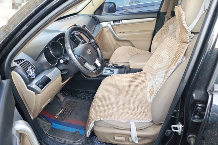 Used Kia Sorento 2012 2.4L Gasoline Comfort Edition Left Front Seat