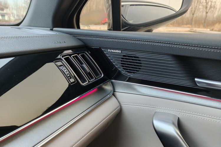 Used BYD Tang New Energy 2024 DM-i Glory Edition 112KM Flagship Model
