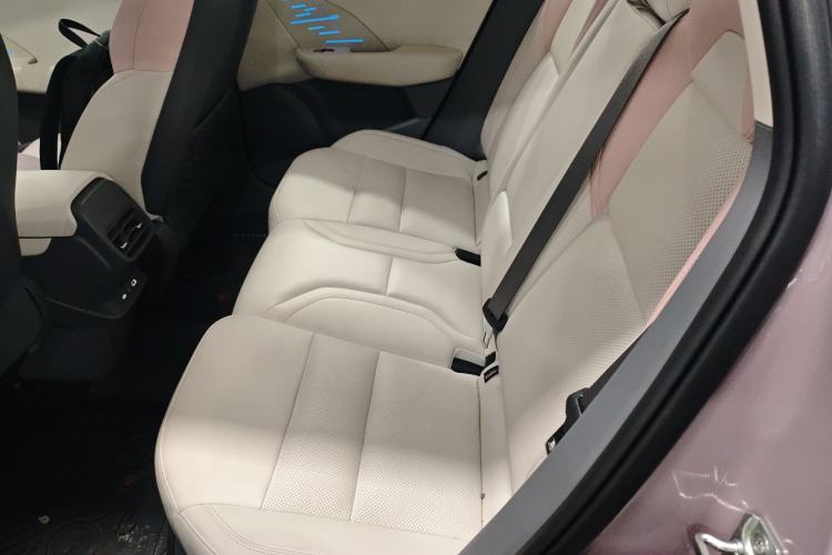 Used Lynk & Co 06 EM-P 2023 EM-P 126 Long-Range Halo Left Rear Seat