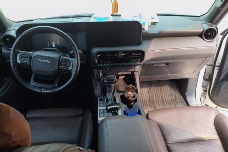 Used Toyota Prado 2024 2.4T Wilderness WX Edition 6 Seats Center Console