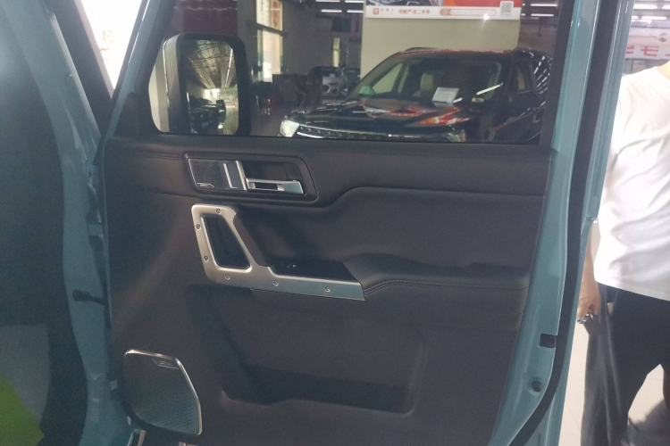 Used 212 T01 2025 2.0T Changfeng