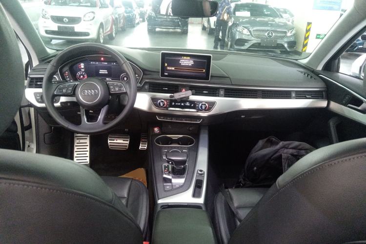 Used Audi A4L 2018 30th Anniversary Edition 40 TFSI Fashion Model