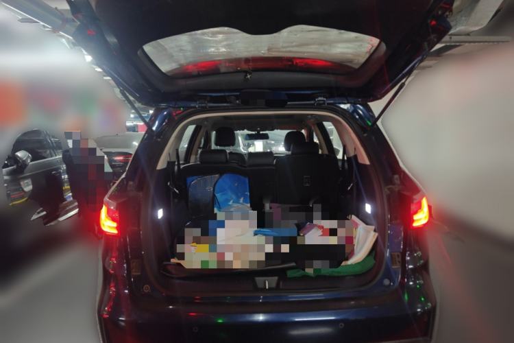 Used BYD Song MAX 2017 1.5T Automatic Smart Connect Prestige 7-Seater Trunk