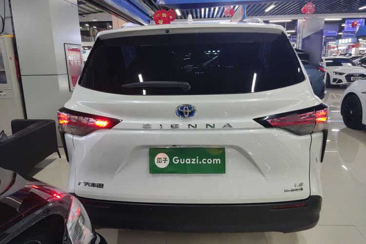 Used Toyota Sienna 2023 2.5L Hybrid Comfort Edition
