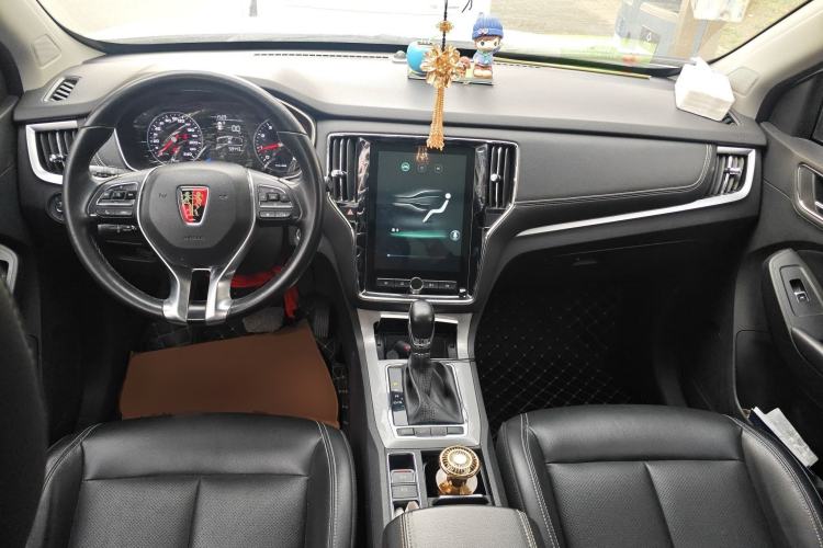 Used Roewe RX5 2019 20T Two-Wheel Drive Automatic 4G Connected Platinum Edition
