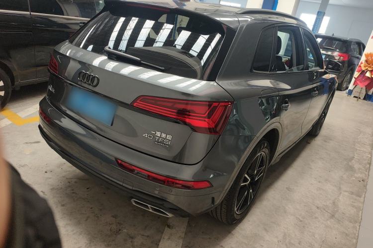 Used Audi Q5L 2022 40T Fashionable and Dynamic Model Rear Right 45 Deg