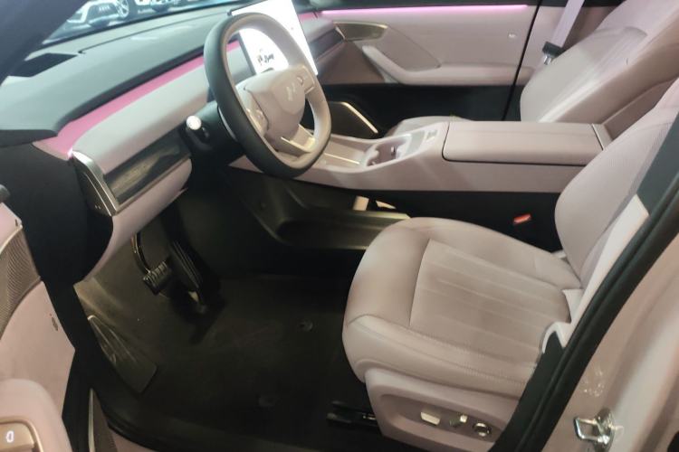 Used ONVO L60 2024 60 kWh Rear-Drive Version
