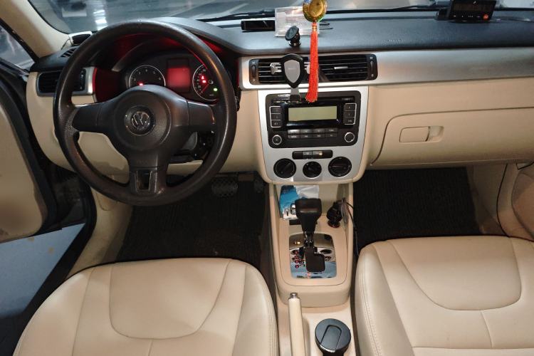 Used Volkswagen Bora 2011 1.6L Automatic Fashion Edition
