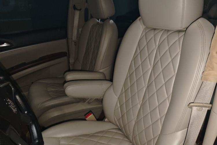 Used Buick GL8 2014 2.4L CT Luxury Business Comfort Edition
