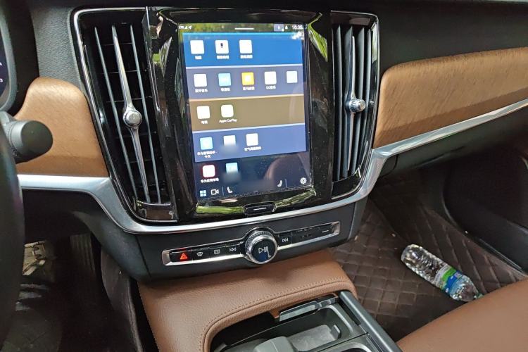 Used Volvo S90 2021 B5 Zhiyi Luxury Edition Audio And AC Panel