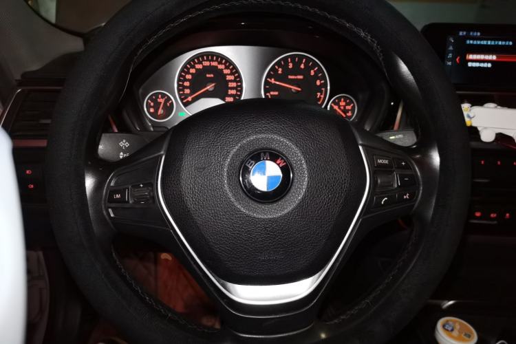 Used BMW 3 Series 2018 320Li Fashion Model Steering Wheel