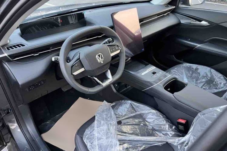 Used Changan Eado PHEV 2025 Smart New Blue Whale 145KM High-Energy Edition