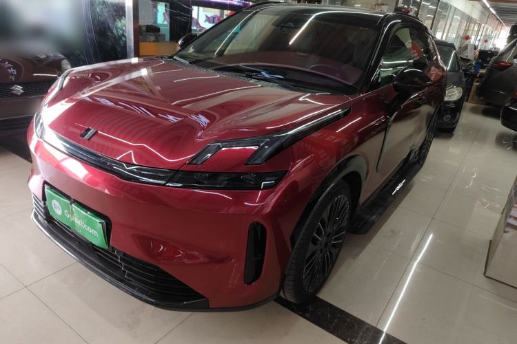 Used Lynk & Co 08 EM-P 2023 120km Long-Range Halo