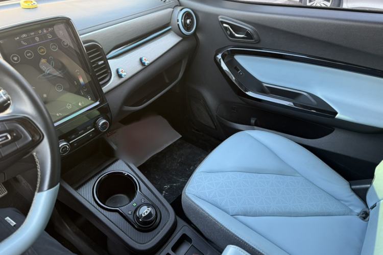 Used Chery Little Ant 2022 Sweet Pink Edition Low-Sugar Version Lithium Iron Phosphate 29.2 kWh 30 kW 301 km