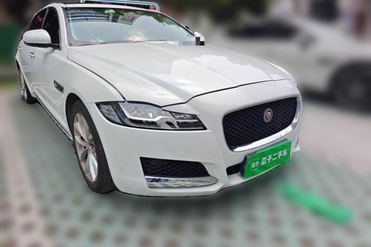 Used Jaguar XFL 2019 XFL 2.0T 250 PS Two-Wheel-Drive Luxury Edition Front Right 45 Deg