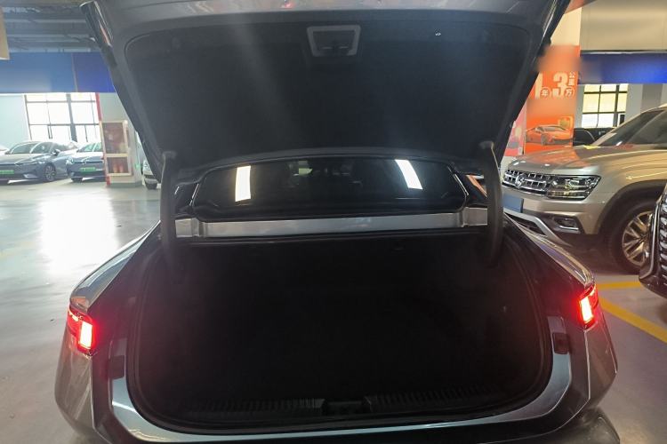 Used Lynk & Co Z10 2025 95 kWh 702 km All-Wheel Drive Intelligent Driving Ultra