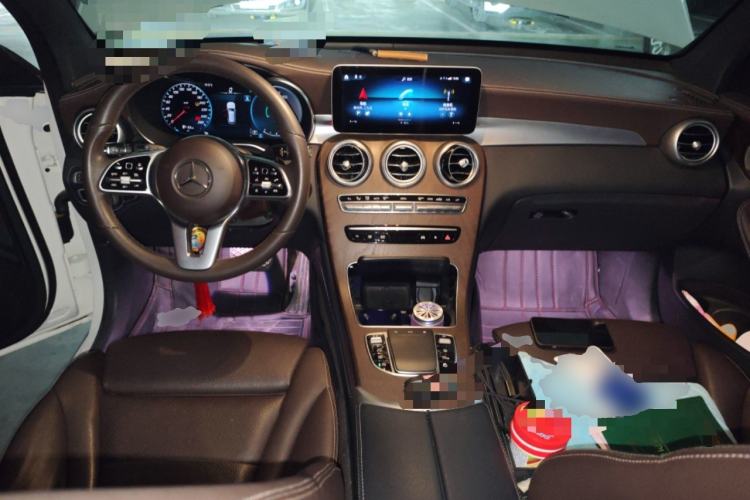 Used Mercedes-Benz GLC 2020 GLC 260 L 4MATIC Luxury Model Center Console