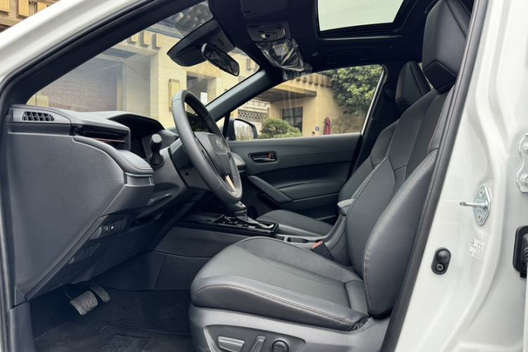 Used Toyota FRONTLANDER 2026 Model 2.0L CVT Luxury Edition