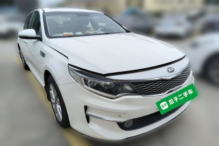 Used Kia K5 2016 2.0L Automatic GLS Front Right 45 Deg