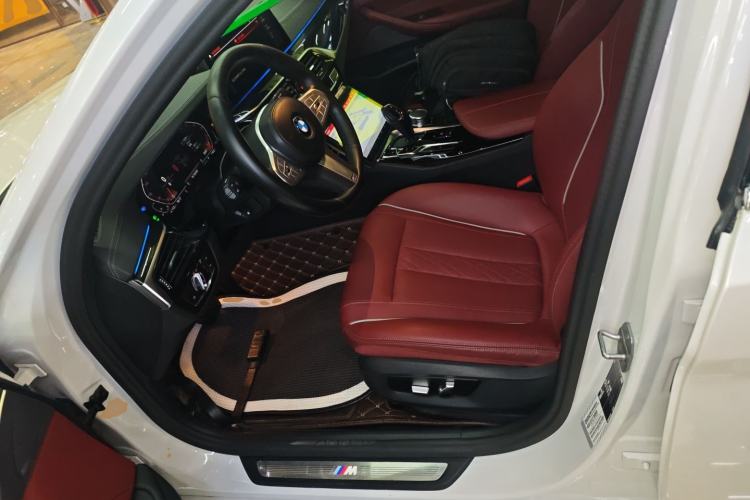 Used BMW 5 Series 2022 Second Facelift 525Li M Sport Package
