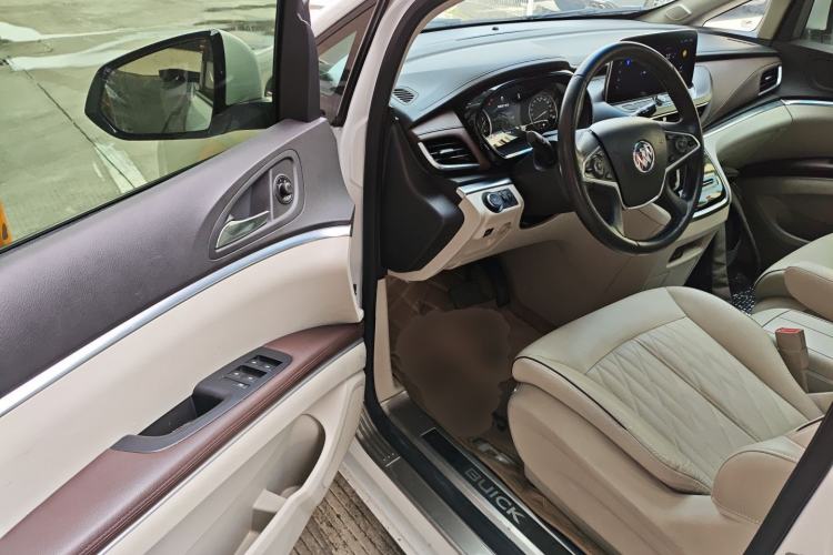 Used Buick GL8 2021 Land Cruiser Executive 652T Premium Model