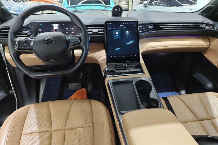 Used Nio ES8 2020 415 km Range 7-Seater Version Center Console