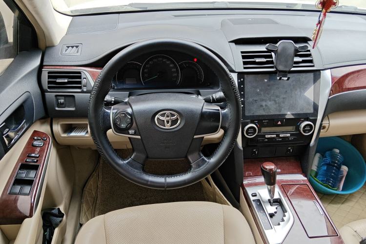 Used Toyota Camry 2013 2.0G Comfort Edition
