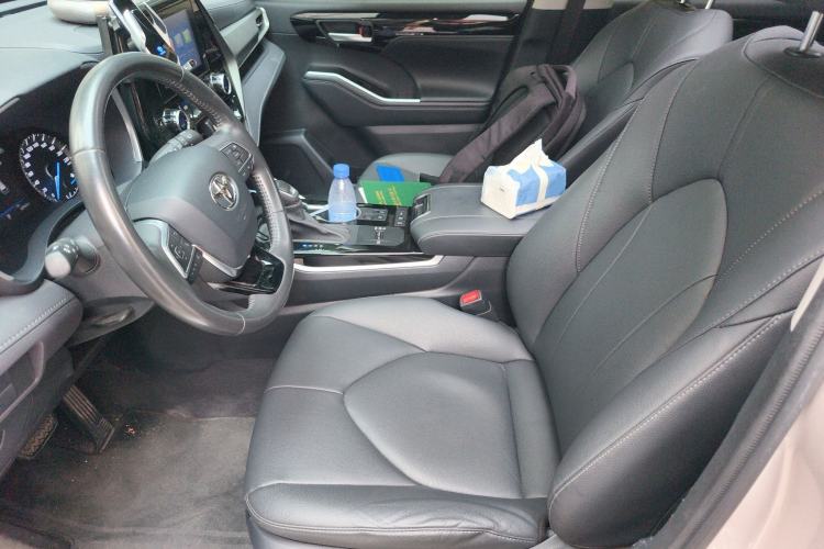 Used Toyota Highlander 2023 2.5L Smart Electric Hybrid Dual-Motor All-Wheel-Drive Luxury 7-Seater Left Front Seat