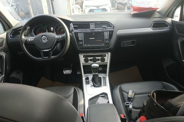 Used Volkswagen Tiguan L 2017 330TSI Automatic Two-Wheel Drive Flagship Edition